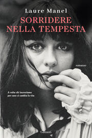 24807025 - Sorridere nella tempesta