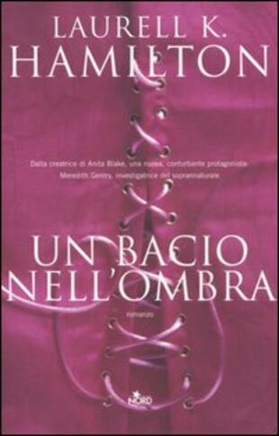 copertina Un bacio nell'ombra